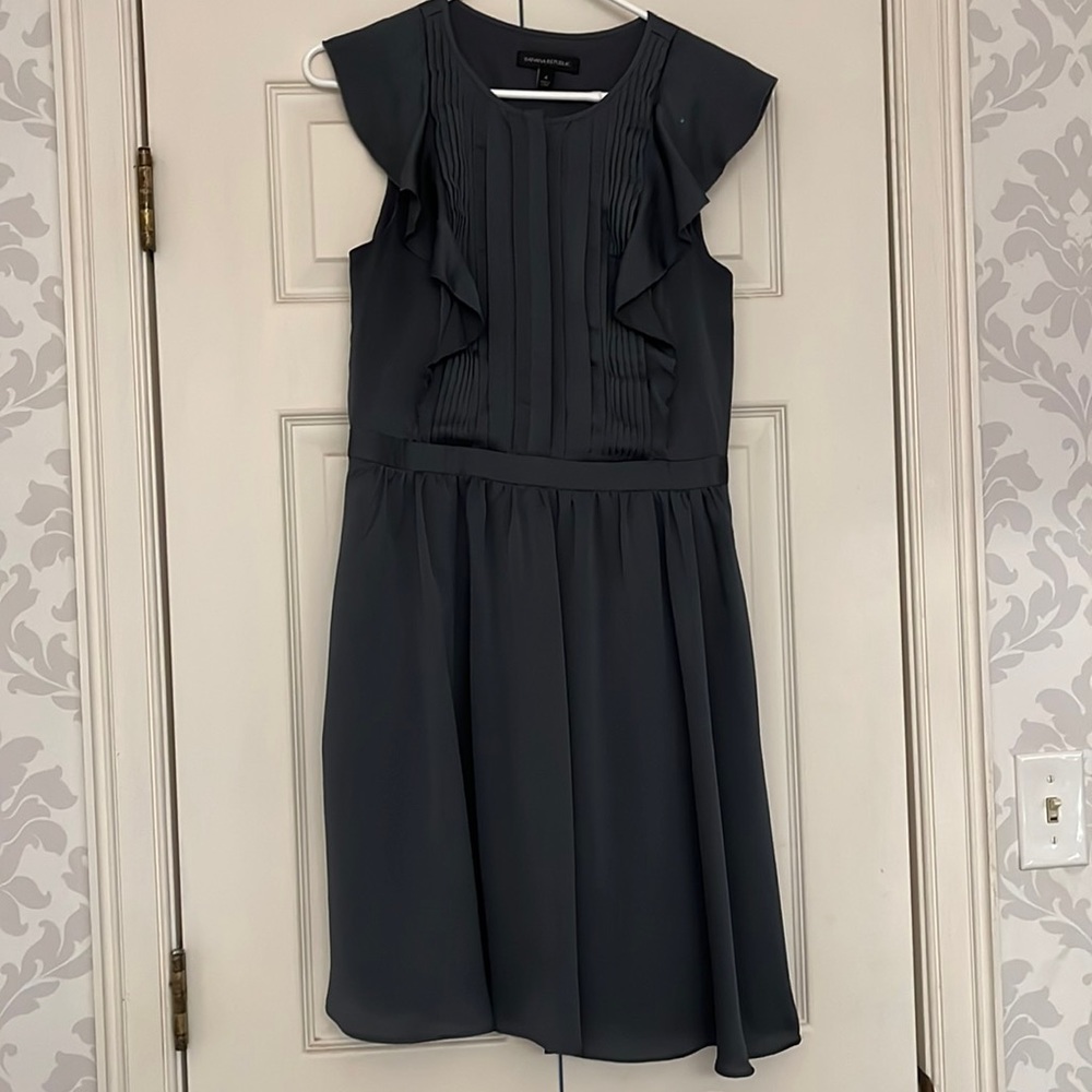 Beautiful detail. Dark grey. Like new!